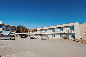New Imperial Inn Cold Lake