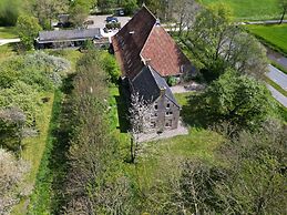 Voorhuis Authentieke Boerderij Weidum