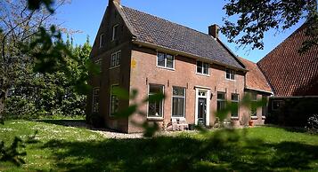 Voorhuis Authentieke Boerderij Weidum