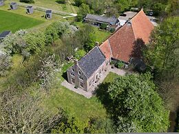 Voorhuis Authentieke Boerderij Weidum
