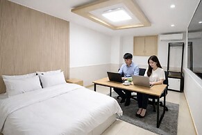 JM HOTEL