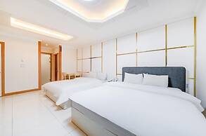 JM HOTEL