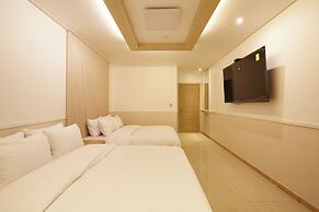 JM HOTEL