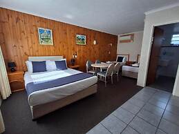 BLUE DIAMOND MOTOR INN