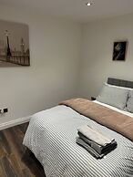 Charming 1-bedroom Apartment in Central Northampton