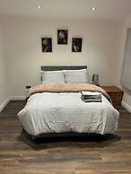 Charming 1-bedroom Apartment in Central Northampton