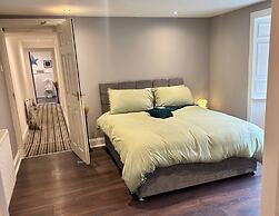 Lovely Quiet Flat Near Centre
