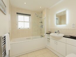 8 Thurlestone Beach