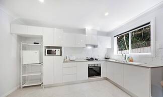 Metawise BnB Modern 2BR Self-contained Guest Suite