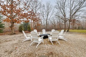 Easy Coast Access! Elevated Marthas Vineyard Stay