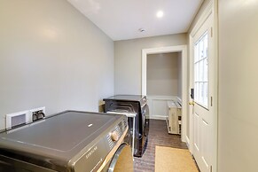 Easy Coast Access! Elevated Marthas Vineyard Stay