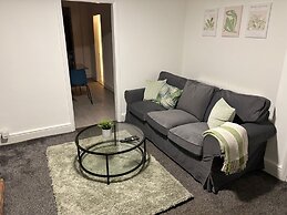 Cozee 2-bed nr New Cross Hospital