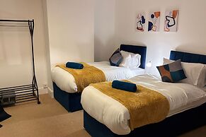 Cozee 2-bed nr New Cross Hospital