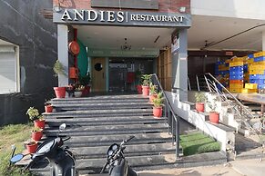 Andies Hotel