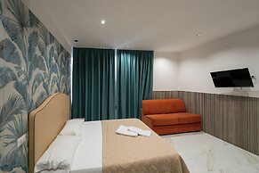 GREROS TOLEDO H. by Clapa Group dislocated hospitality