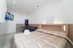 GREROS TOLEDO H. by Clapa Group dislocated hospitality