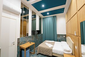 GREROS TOLEDO H. by Clapa Group dislocated hospitality