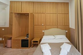 GREROS TOLEDO H. by Clapa Group dislocated hospitality