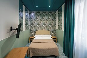 GREROS TOLEDO H. by Clapa Group dislocated hospitality