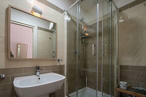 GREROS TOLEDO H. by Clapa Group dislocated hospitality