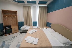 GREROS TOLEDO H. by Clapa Group dislocated hospitality