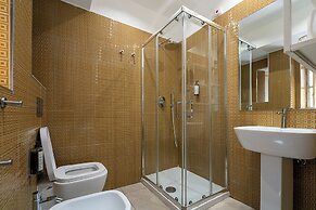 GREROS TOLEDO H. by Clapa Group dislocated hospitality