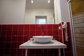 GREROS TOLEDO H. by Clapa Group dislocated hospitality