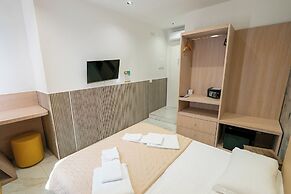 GREROS TOLEDO H. by Clapa Group dislocated hospitality