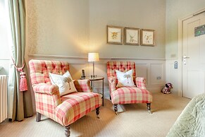 Muckrach Country House