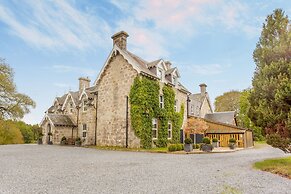Muckrach Country House