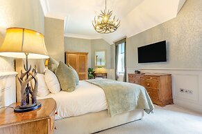 Muckrach Country House