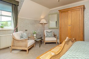 Muckrach Country House