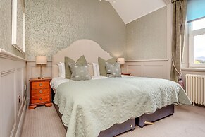 Muckrach Country House