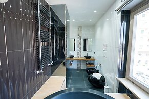 CLAPA GROUP DISLOCATED HOSPITALITY
