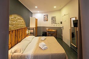 CLAPA GROUP DISLOCATED HOSPITALITY