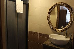 GROSS HOTEL