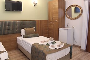 GROSS HOTEL
