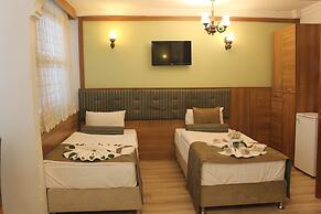 GROSS HOTEL