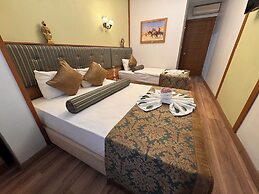 GROSS HOTEL