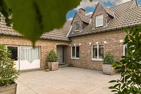 Group Accommodation in Borgloon Hof Van Kalenberg
