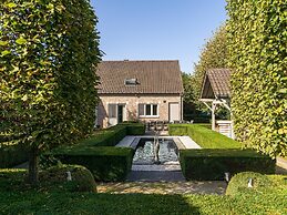 Group Accommodation in Borgloon Hof Van Kalenberg