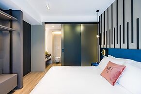MH SUITES PLEBISCITO