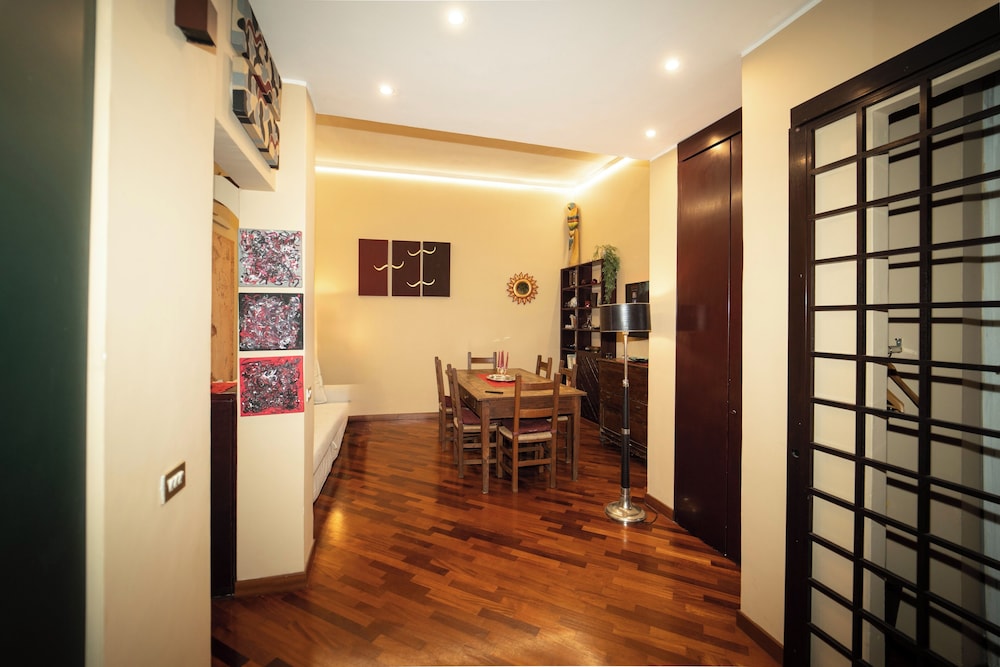 Navona Apartment
