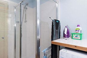 Spacious Coastal Family Home Sleeps 8