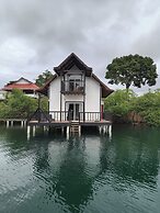 Six Pillars Resort