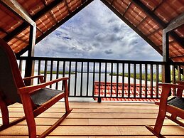 Six Pillars Resort