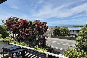 Centrally located Hilltop Apartment
