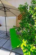 GARDEN HOUSE