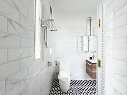 The White House Serviced Residences