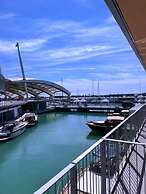 Waterfront Acquario House